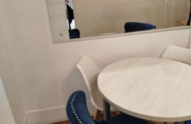 Chambre chez l'habitant à 200m des Champs Elysees et de l'Arc de Triomphe - Foto 4