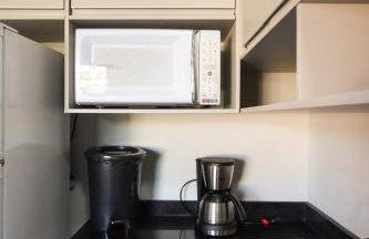 Lou Suítes - 8 - com sacada e vista da cidade - Foto 14