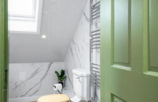 Historic Trackside Retreat, Charming Getaway - Photo 36