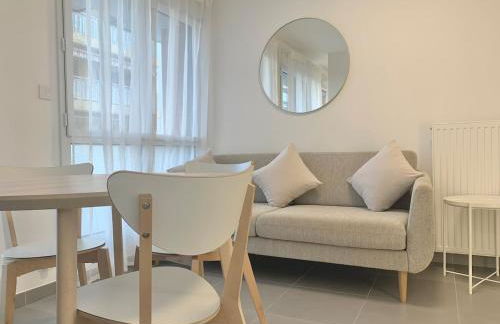 Modern Studio by Port & Old Town - Photo 1