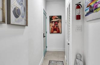 SOBE Monarch 1 - 2 BEDROOM 2 BATHROOM - MODERN APTS -WALK TO OCEAN DRIVE -2 INDEPENDENT 1 BEDROOM 1 BATHROOM APTS - Foto 26