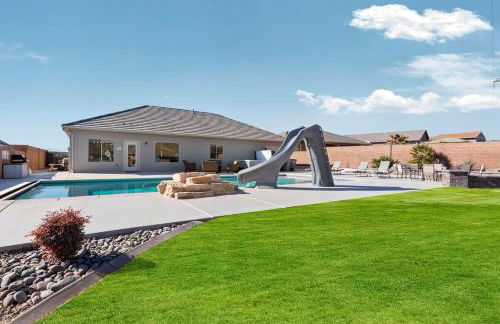 Pool & Hot Tub & Fire Pit & Water Slide - Foto 22