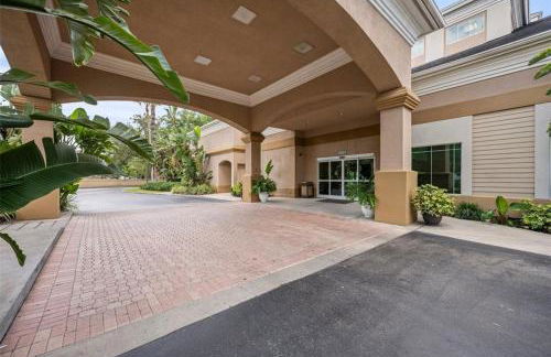 Lake Buenavista Apartments close to Disney - Foto 6