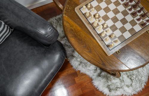 Castelo Point - 2BR Luxe Apartment in the Heart of Guimarães - Foto 16