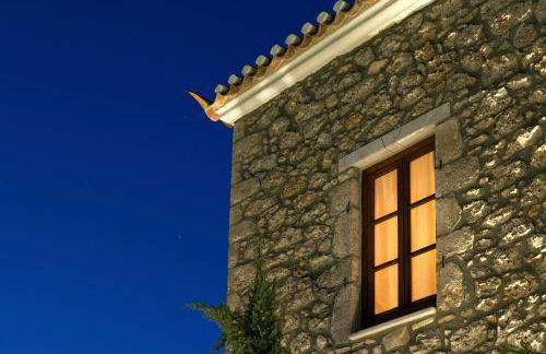 Mare Monte Luxury Suites - Photo 41