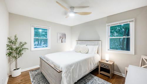 Hot Tub Fire Pit 4BR Oasis - Foto 5