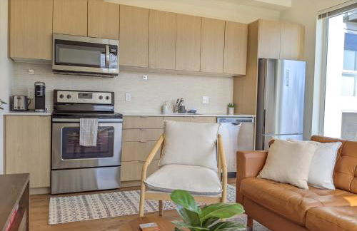 A premier smart condo with parking - Foto 14