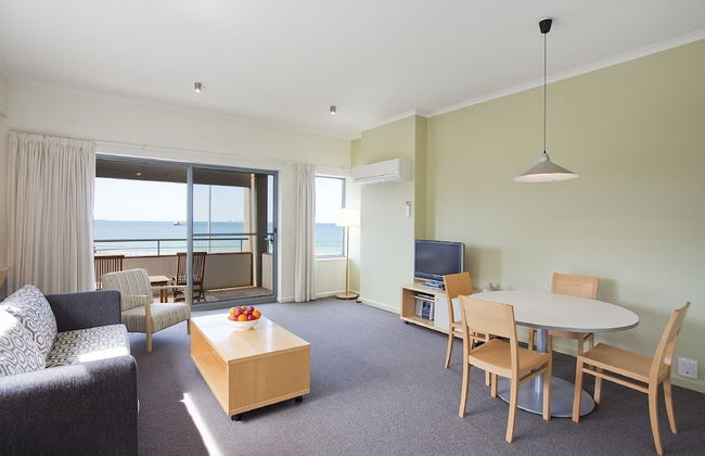 Cumberland Lorne Resort - Photo 21