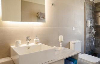 Sarpidon Suites - Photo 160
