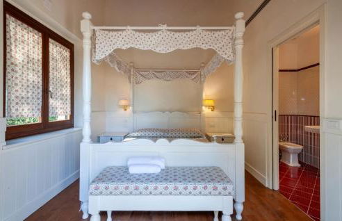 6 Bedroom Beautiful Home In Treia - Foto 30