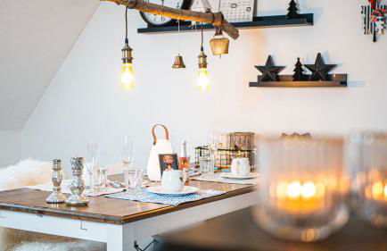 Dachwohnung mit Ofen und Freisitz - Foto 4