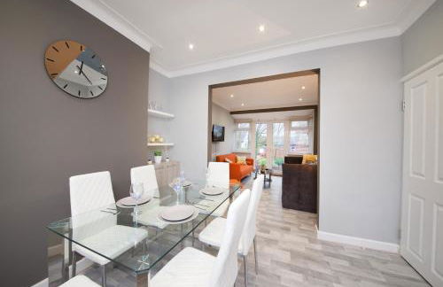 Beautiful Cozy Home With Free Parking - Foto 13