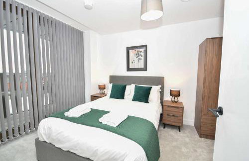 Contemporary Flat in Central Manchester w Balcony - Photo 17