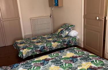 Joli duplex plein centre, parking sur demande à la réservation - Foto 3