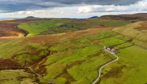 Finest Retreats - Middle Barn at Blackclough Farm - Photo 2, Garden, Garden view