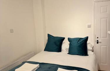 Welcome to This Newly renovated 4 bedroom cozy & charming home in Dagenham, East London - Foto 18