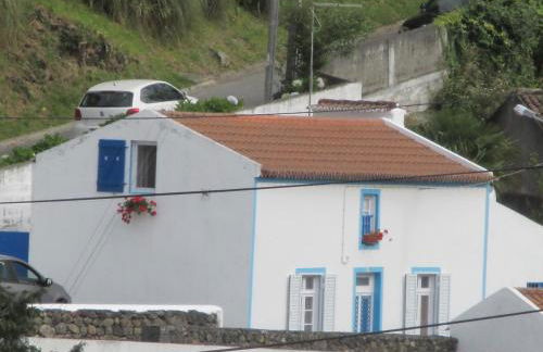 Ribeira da Praia House - Photo 1