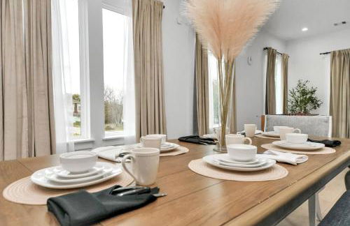 3Bdr 6Beds in Ellegant Home with Rooftop Lounge and SkylineView - Foto 2