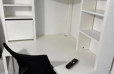 The Palm Stay Near SWF Airport laundry - Foto 11