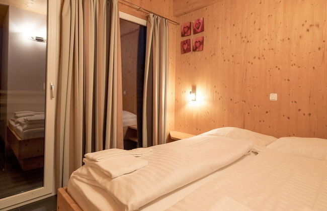 Appealing Chalet With Infrared Sauna - Photo 5