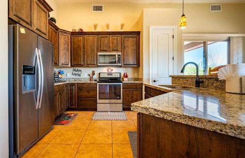 Spacious 3BR Retreat - Mountain Views - Foto 14