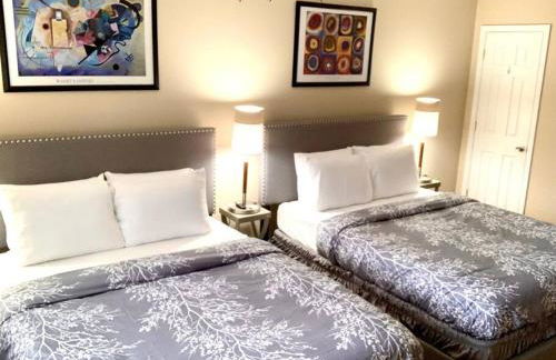 The House Hotels - 4 Beds, huge yard, secluded, and central! - Foto 10