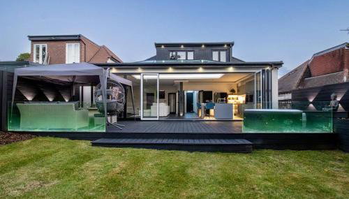 Luxury 4-Bedroom High-End Home, Includes Jacuzzi and Pool Table - Foto 1