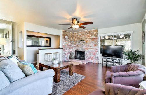 Stunning Monterey Home with Views Right on the Bay! - Foto 5