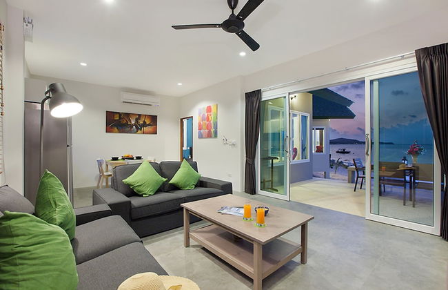 The Moonrakers - Photo 23