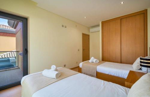 Stunning Villa with Pool - Foto 20