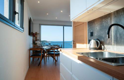 Vue Panoramique Exceptionnelle Mer, Montagne et Village l T2 Luxueux - Foto 9