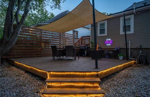 Vineyard Cottage-Pet Friendly & Walk to Oaklawn! - Foto 5