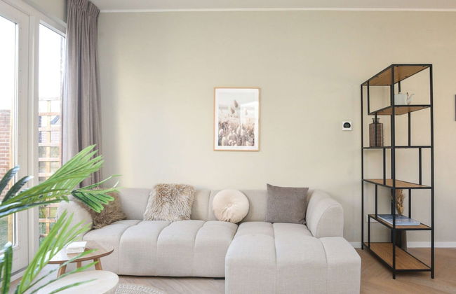 Holiday Home in Vrouwenpolder Near Beach - Photo 1