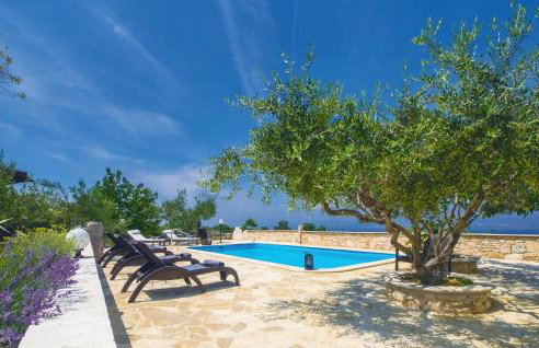 Five-Bedroom Holiday Home In Donji Humag - Photo 5