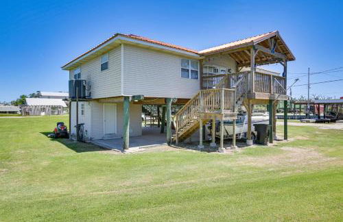 Port Sulphur Retreat with 2 Balconies and Arcade - Foto 21