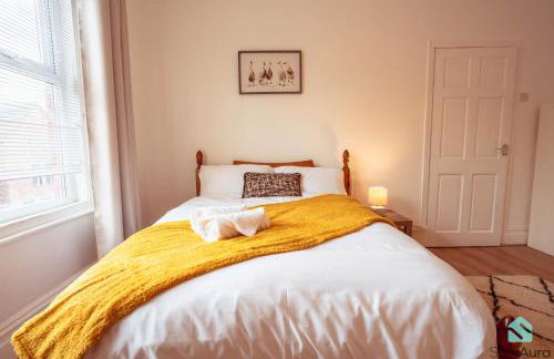 Beautiful 3BDR Flat By Stay Aura Short Lets & Serviced Accommodation Newcastle With Free WiFi & Parking - Foto 13