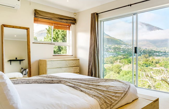 Charming Home With Mountain Views at Rivendell - Photo 16