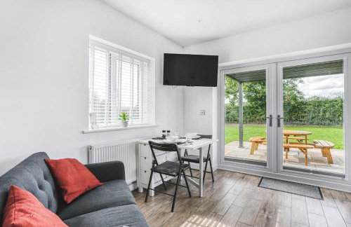 Rowan Lodge - Photo 3