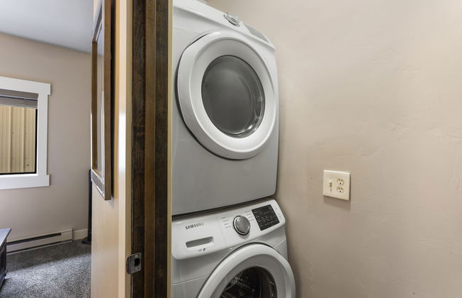 The Yellowstone Hideaway Unit A Cozy 1-Bedroom Yellowstone Hideaway, 1 Minute from Yellowstone Park! - Foto 37