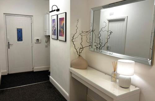 Holdsworth House Apartments - Photo 6