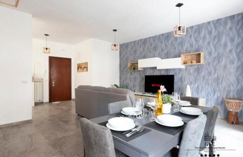 GFC Eternal Rome Apartment - 5min to Tiburtina Station MetroB, 2 Bathrooms, Terrace, A-C - Photo 23