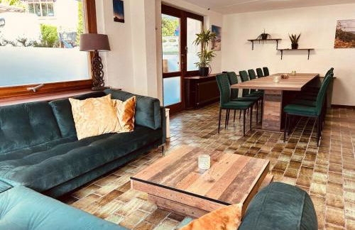 Das-Urlaubszuhause-fuer-Familien-Grossfamilien-Mehrfamilien-und-kleine-Gruppen-bis-zum-12-Personen-mit-vielen-Unterhaltungsmoeglichkeiten-im-Harz - Foto 3