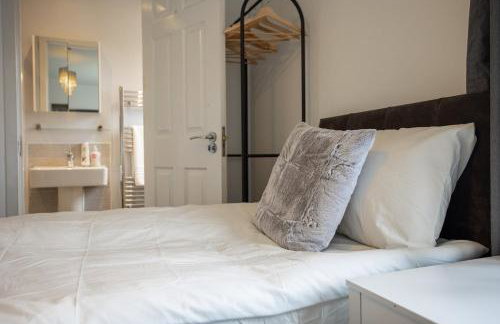 Modern - 3 Bedroom House in Nottingham - Foto 18