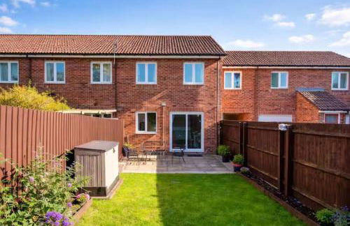 Grantham Stays, 3BR Home, Long Work Stays & Parking - Foto 2