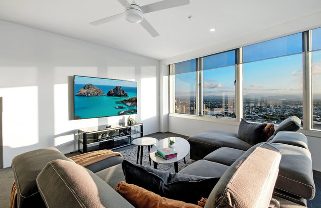 Private Q Tower Apartments - WOWSTAY - Photo 63