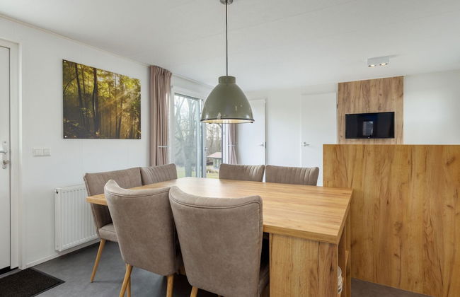 Modern Chalet Near Forest - Photo 20