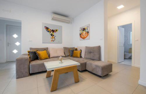 New Deluxe jacuzzi apartment Ana - Foto 12