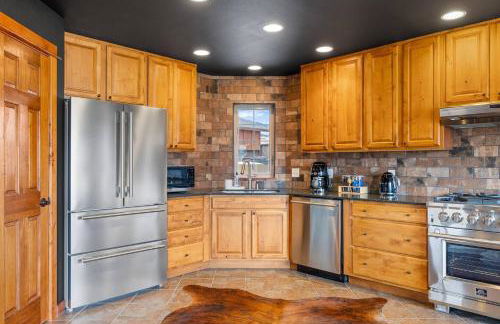 30 Miles to Yellowstone Hot Tub Game Room AC - Foto 50