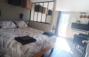 Aux pieds de la colline de Mousson - Foto 1