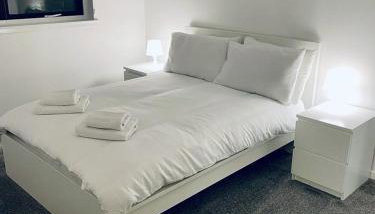 Modern 2 Bedroom Apartment With Free Parking - Foto 3